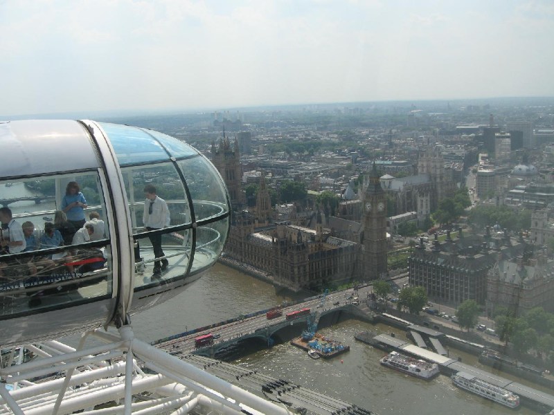    - London & London eye