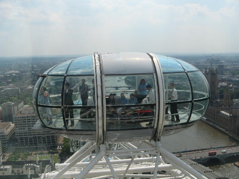    - London & London eye London eye