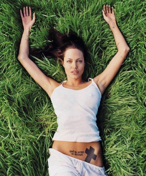   Angelina Jolie