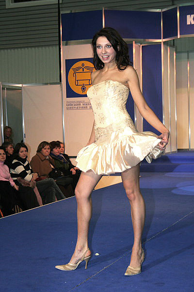    FASHION 2006