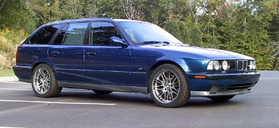   BMW E34 Touring.    