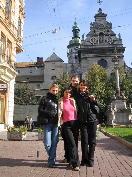    -    - Trip to Lviv 10 ,  ,    ()  10 persons, two days, one city (Lviv)