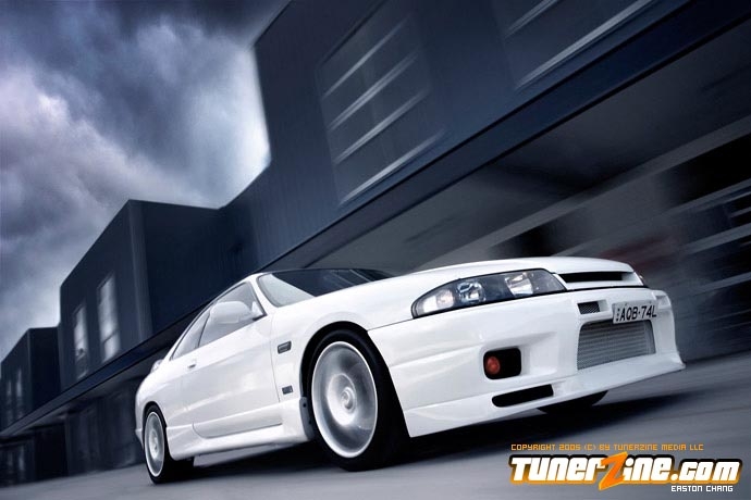   Skyline R33