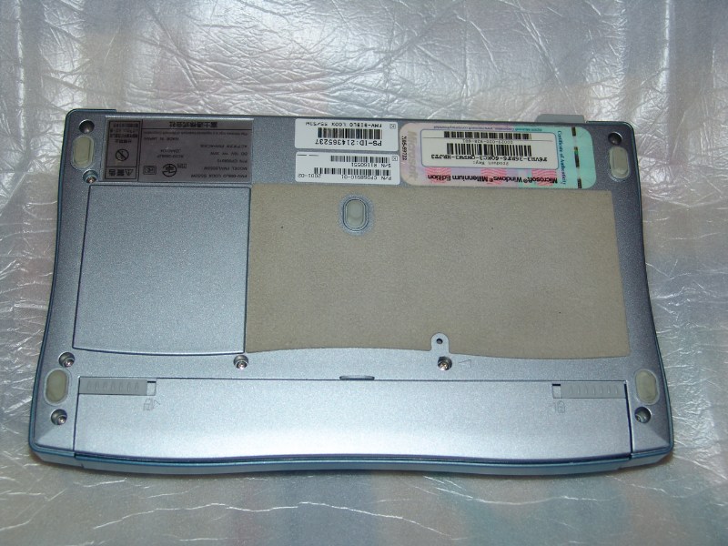   Fujitsu S553W