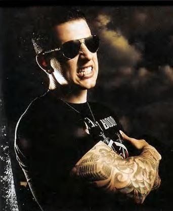   Matthew Sanders / M. Shadows