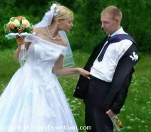   funny-weddings-22-300x264.jpg