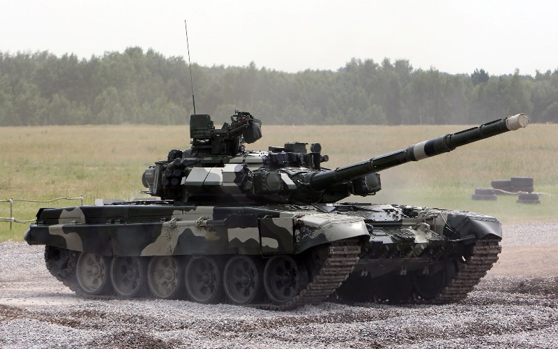     Tank-T-90(oboibox.ru).jpg